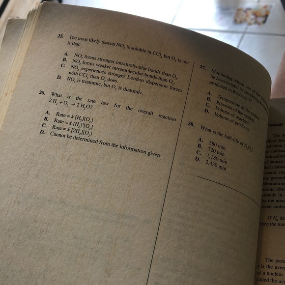 Mcat‎ workout extra practice book - Picture 3 of 3